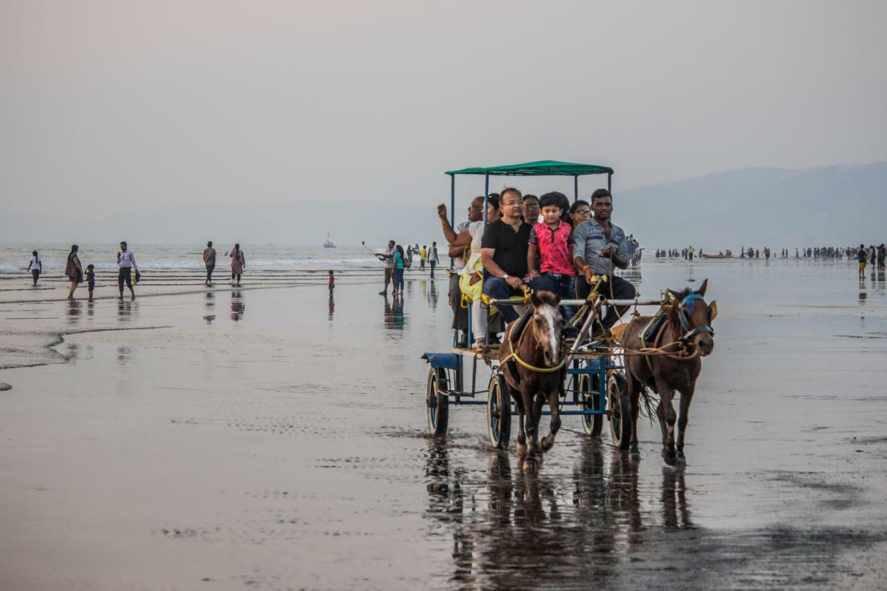 Maitreya Beach Resort Diveagar Exterior photo