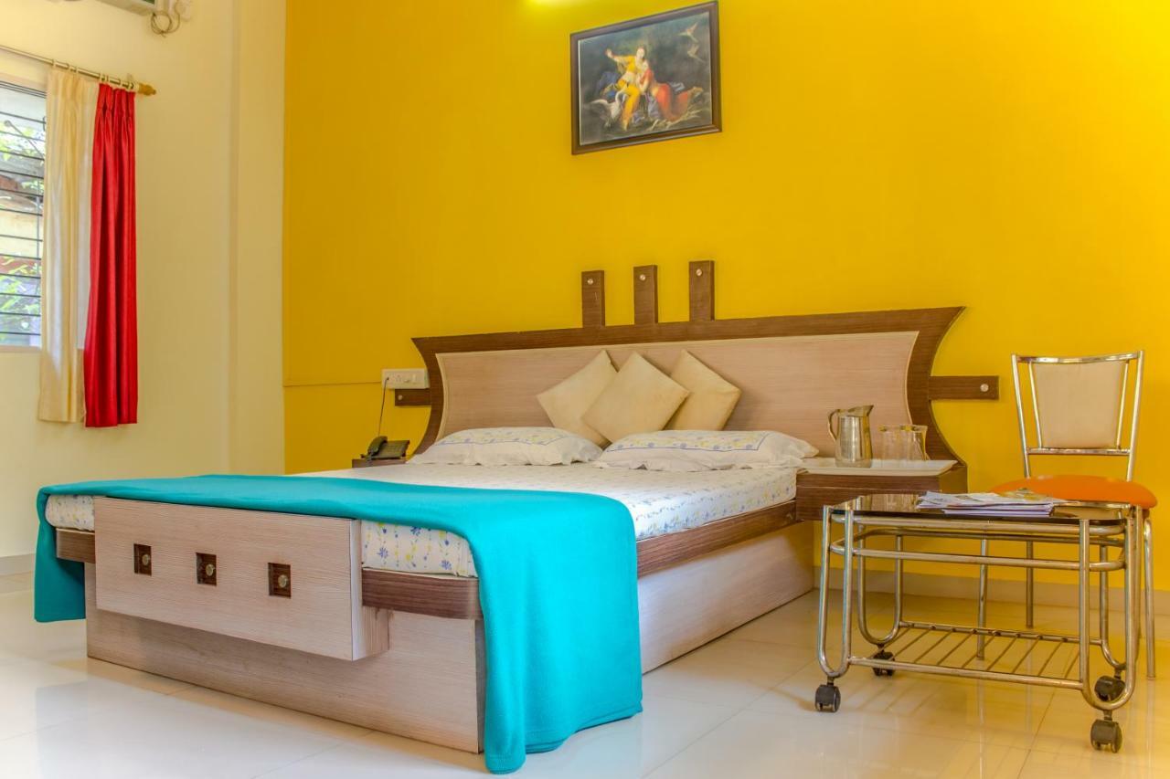 Maitreya Beach Resort Diveagar Exterior photo
