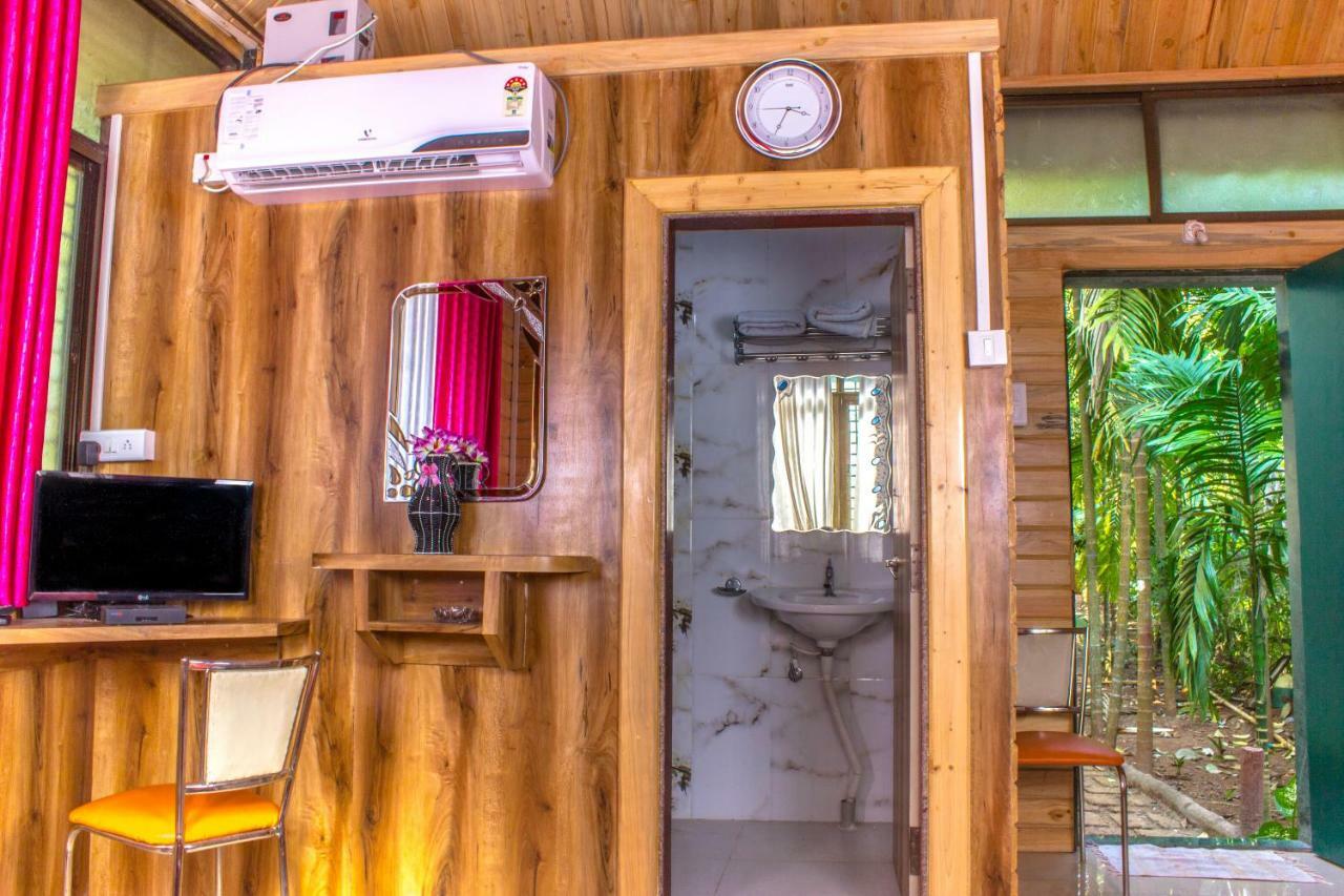 Maitreya Beach Resort Diveagar Exterior photo